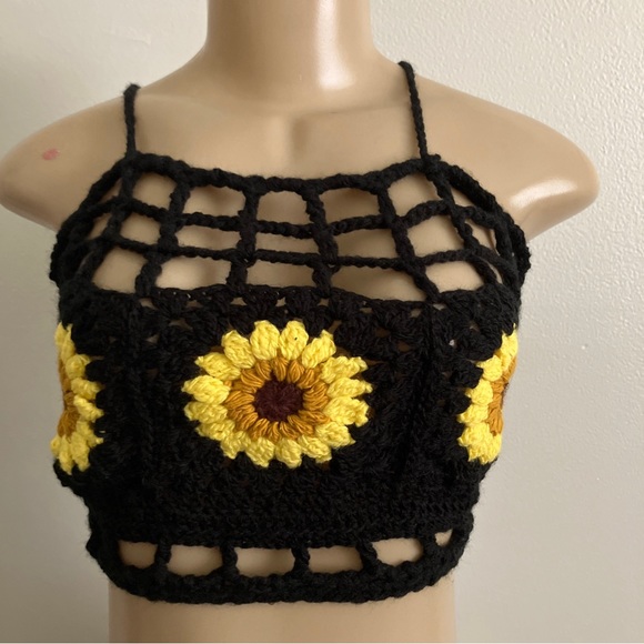 Summer Crochet Tank Crop Top Sunflower Granny Squares M Black Sexy Bralette NEW - Picture 4 of 7